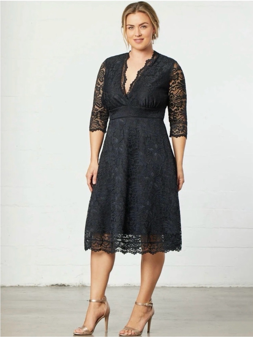 Kiyonna Mademoiselle Black Lace Cocktail dress Women’s Plus Size 1X (14-16) NWT